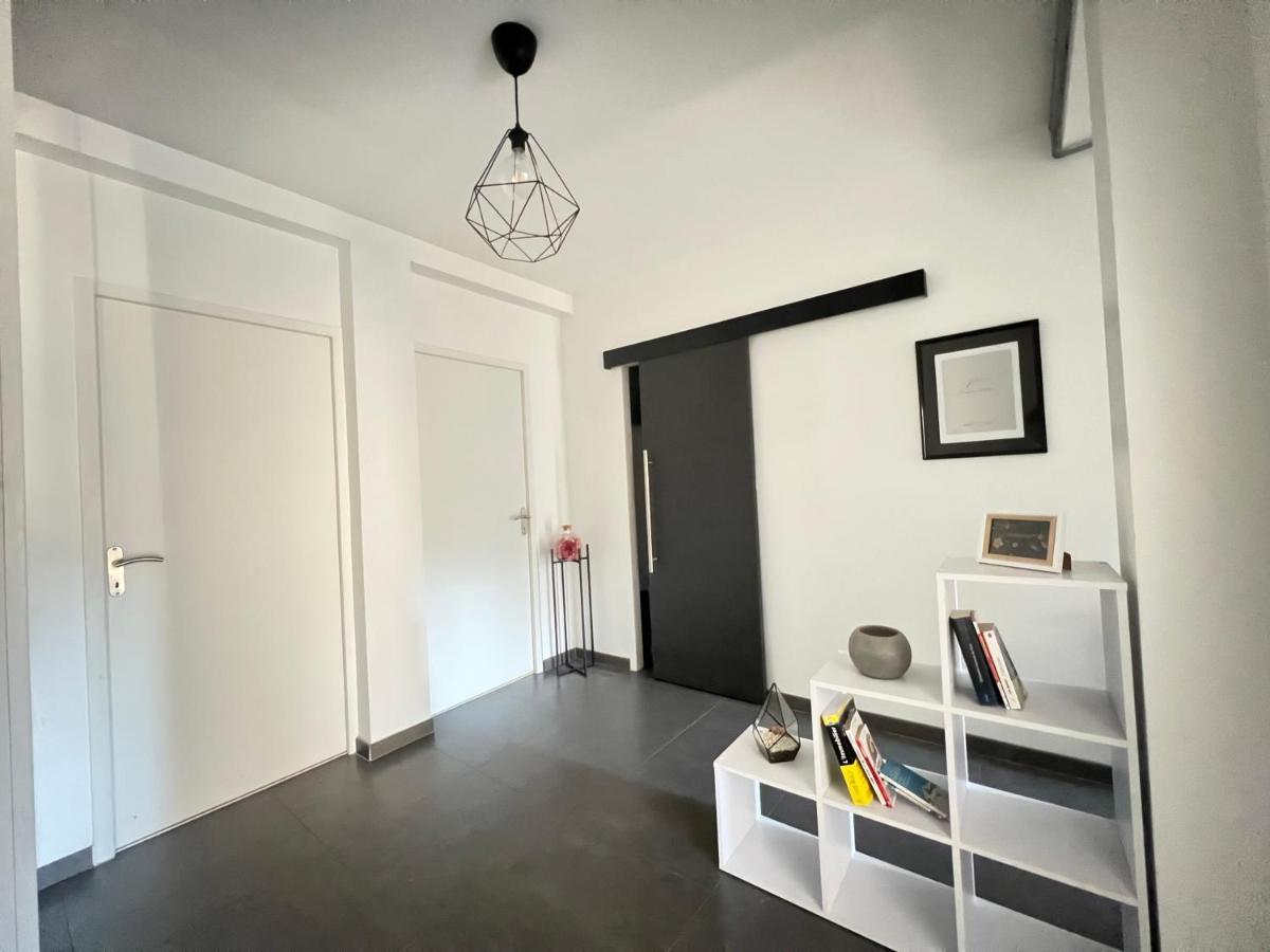 Superbe Appartement Centre Ville Nîmes Exterior foto